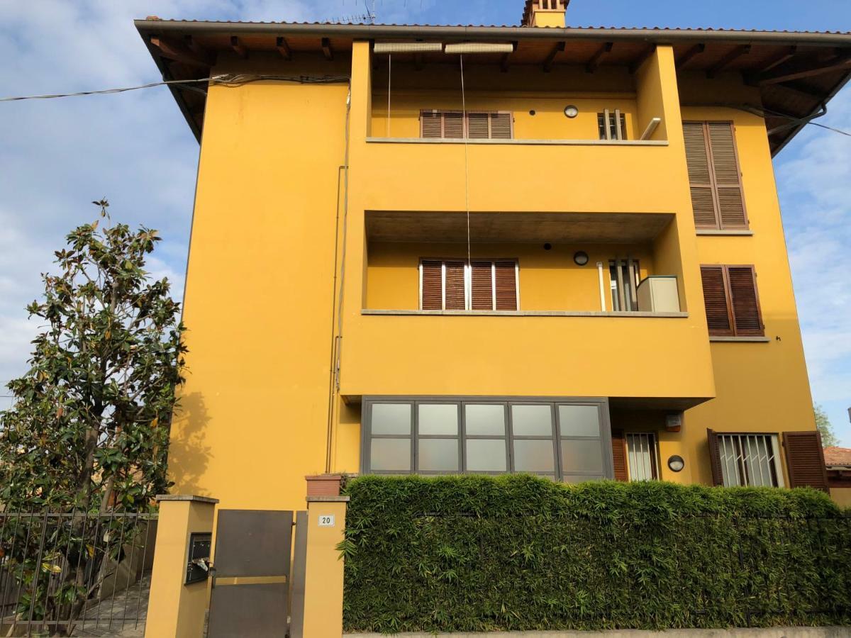 Michelino'S House Apartment Bologna Bagian luar foto